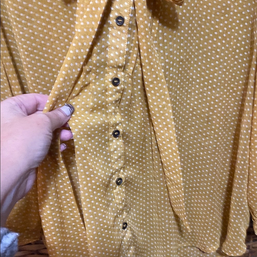 EUC Xhilaration dark, yellow gold, white, mini polkadot kitty bow blouse top XXL - Picture 4 of 8